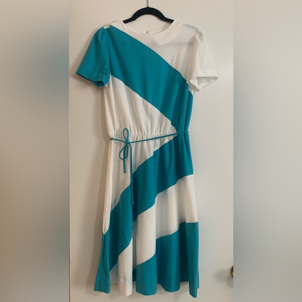 Vintage 70s/80s "PK's Kloset" Casual Polyester Teal & White Summer Dress